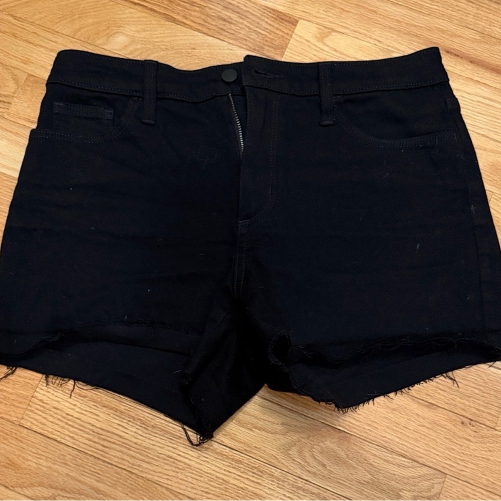 Universal Thread Black High Rise Midi Shorts 8R with Frayed Hem